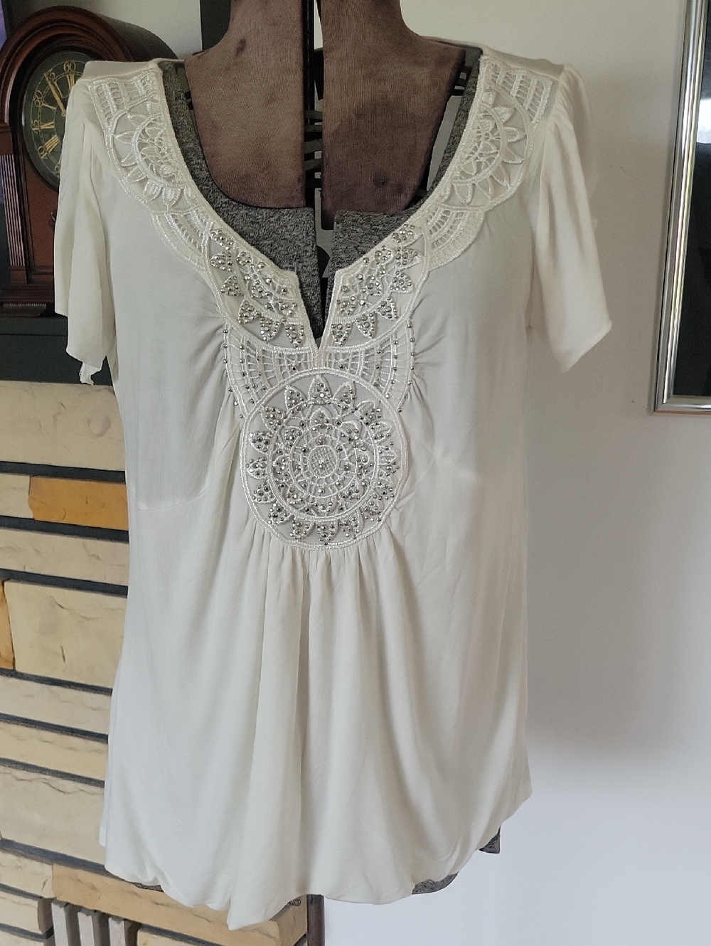 Live & Let Live Top Medium Ivory/Silver
